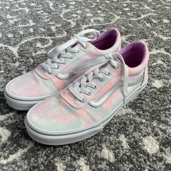 Girl’s Tie Dye Vans Old Skool Vans - Picture 1 of 5
